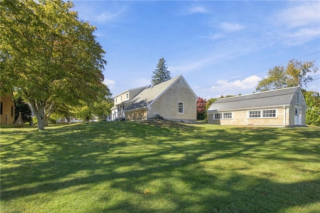 Single Family Residence at 32 Bliss Mine Road, Middletown, photo 36 of 46