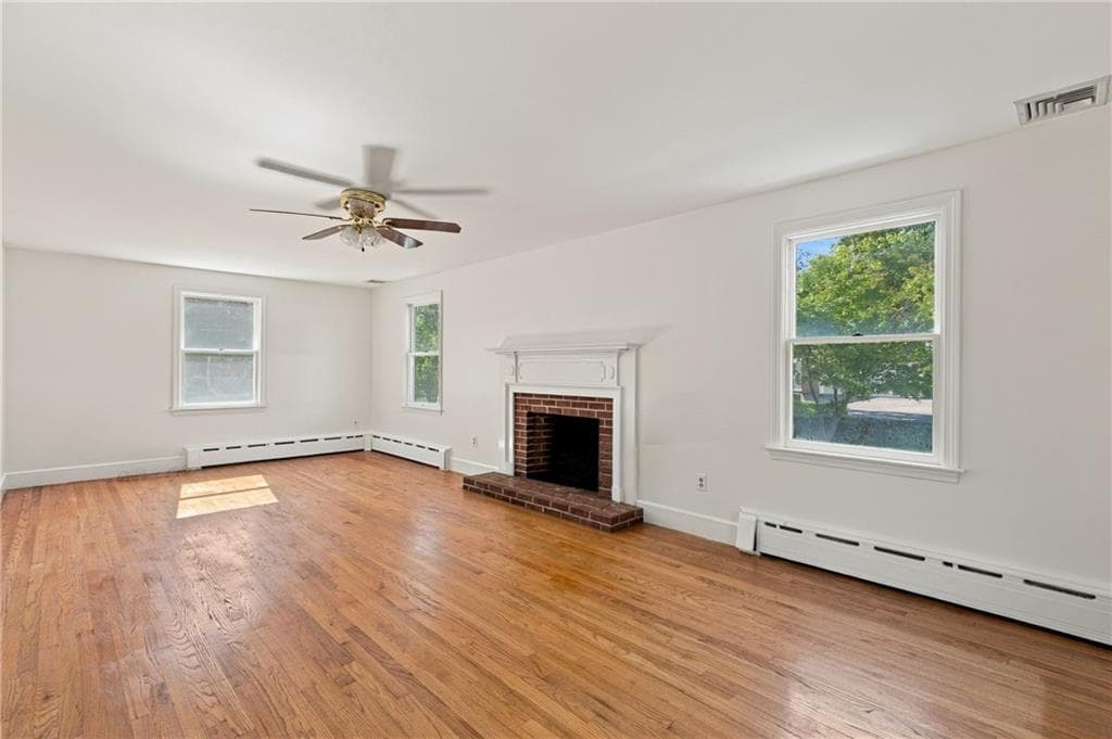 Single Family Residence at 32 Bliss Mine Road, Middletown, photo 14 of 46
