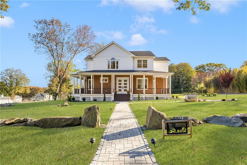 Single Family Residence at 50 Prospect Avenue, Jamestown, photo 13 of 50