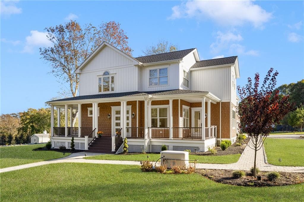Single Family Residence at 50 Prospect Avenue, Jamestown, photo 10 of 50