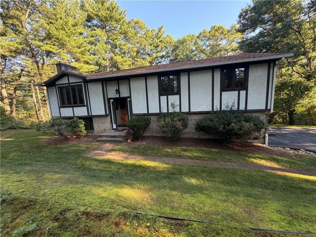 162 Lake Drive