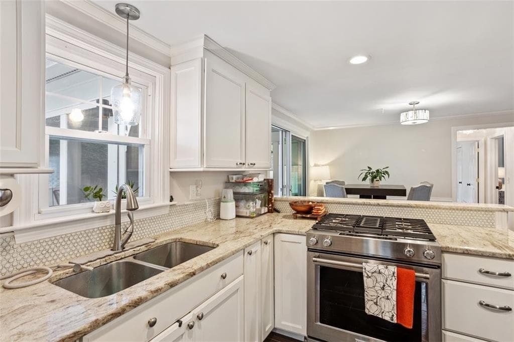 Single Family Residence at 62 Sweetfern Road, Warwick, photo 20 of 36