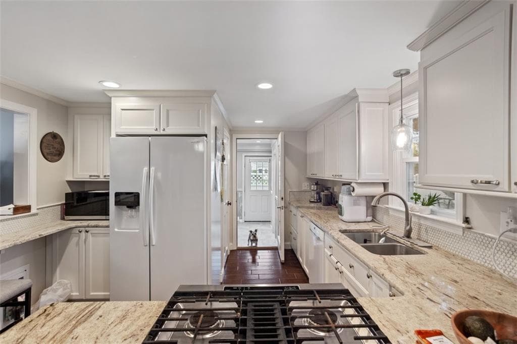 Single Family Residence at 62 Sweetfern Road, Warwick, photo 19 of 36
