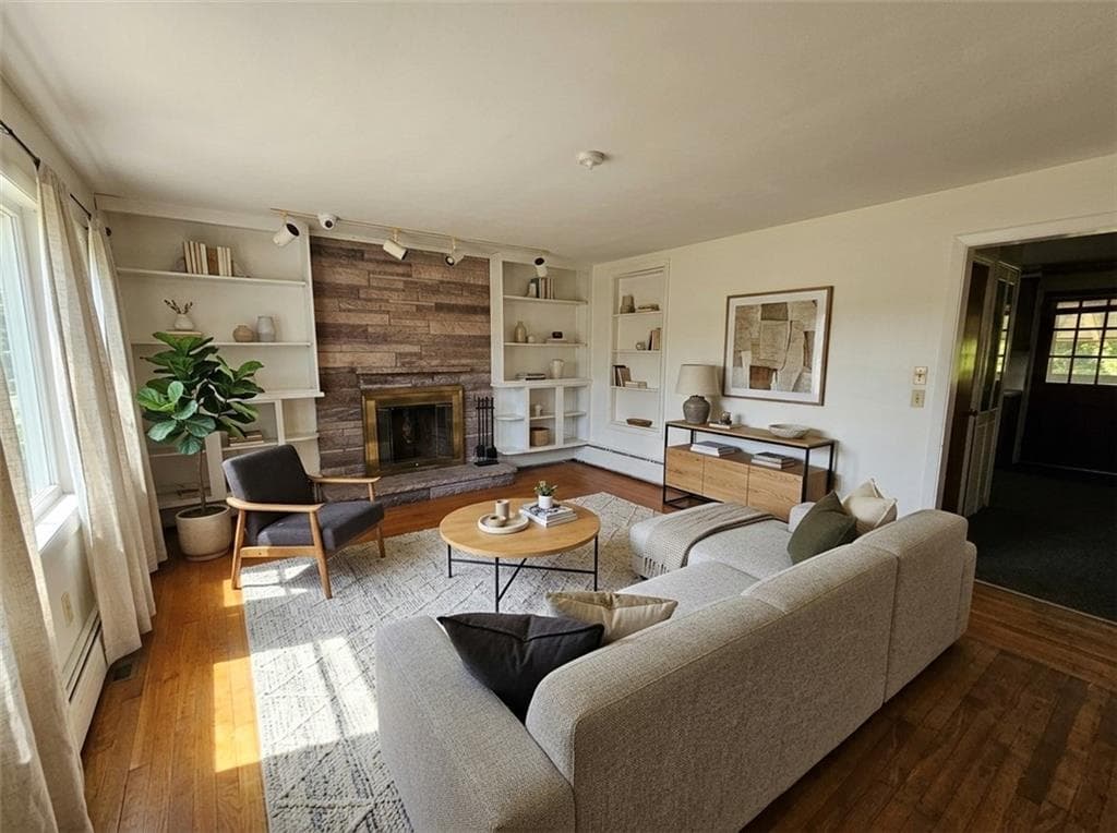 Single Family Residence at 181 Brayton Avenue, Cranston, photo 6 of 19