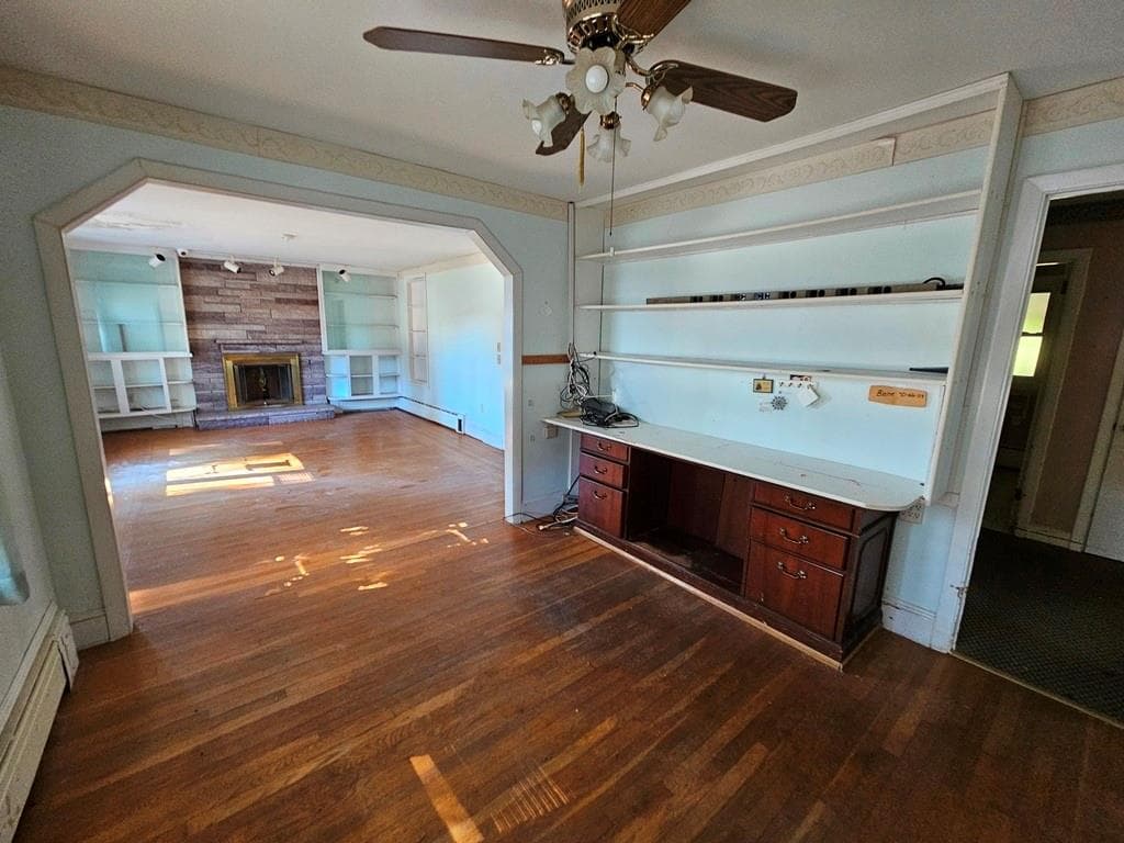 Single Family Residence at 181 Brayton Avenue, Cranston, photo 7 of 19