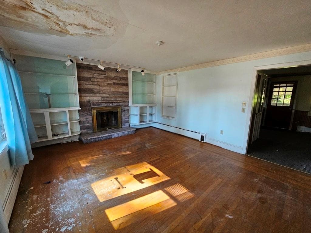 Single Family Residence at 181 Brayton Avenue, Cranston, photo 5 of 19