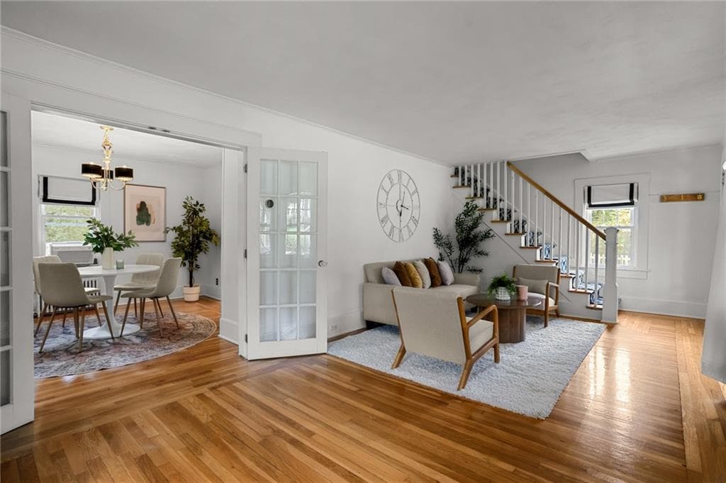 Single Family Residence at 30 Ledge Road, East Greenwich, photo 7 of 37