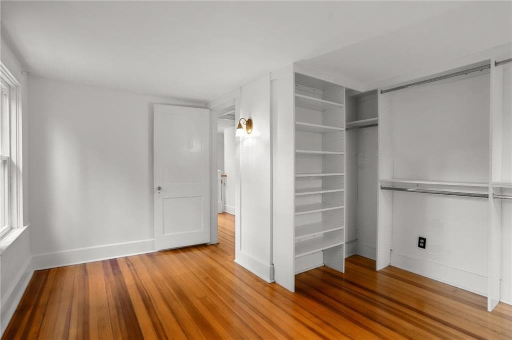 Single Family Residence at 30 Ledge Road, East Greenwich, photo 29 of 37