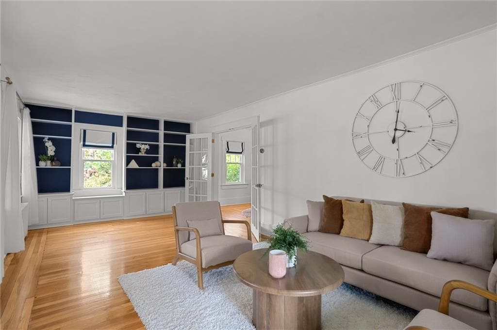 Single Family Residence at 30 Ledge Road, East Greenwich, photo 8 of 37