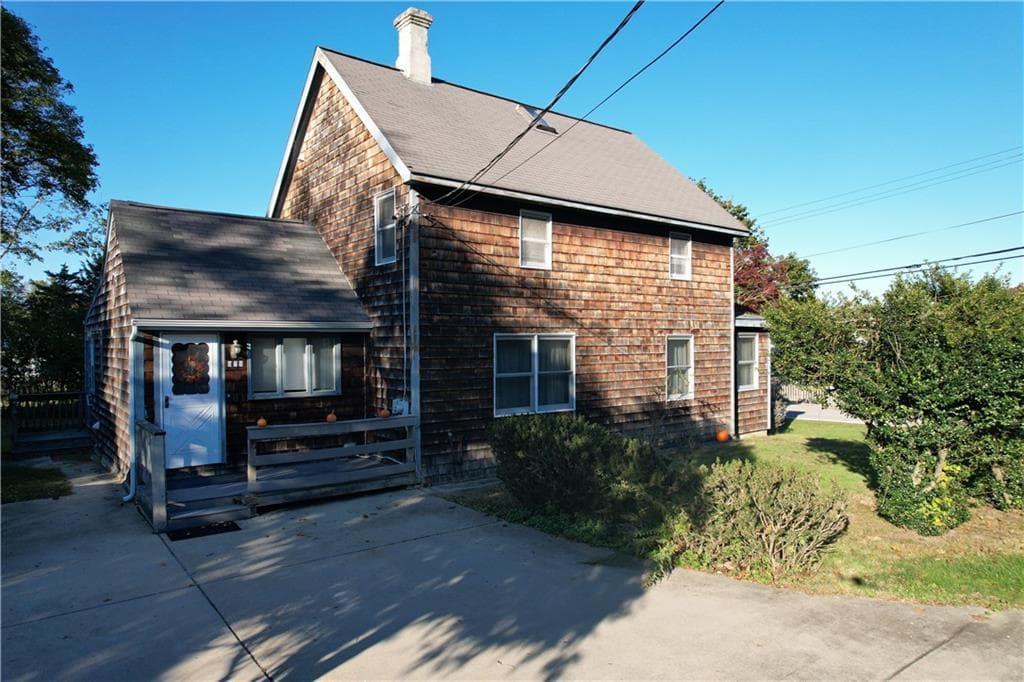 Single Family Residence at 871 East Shore Road, Jamestown, photo 32 of 34
