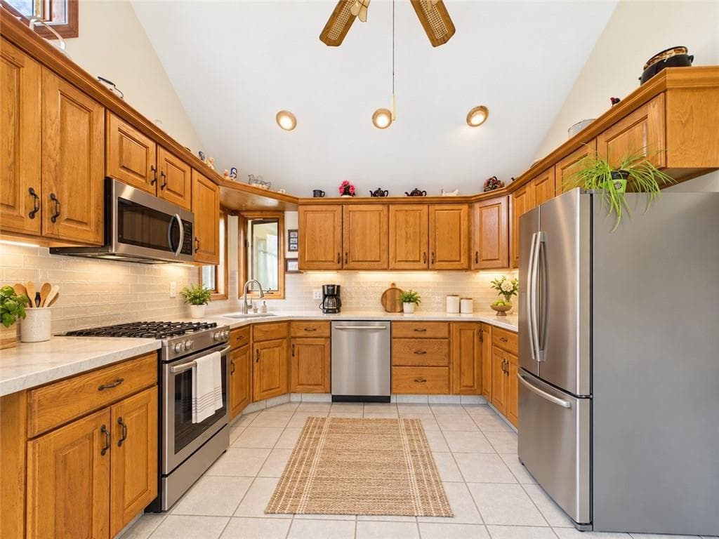 Single Family Residence at 871 East Shore Road, Jamestown, photo 5 of 34