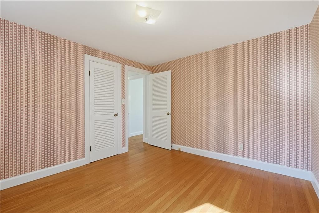 Single Family Residence at 150 Betsey Williams Drive, Warwick, photo 18 of 45