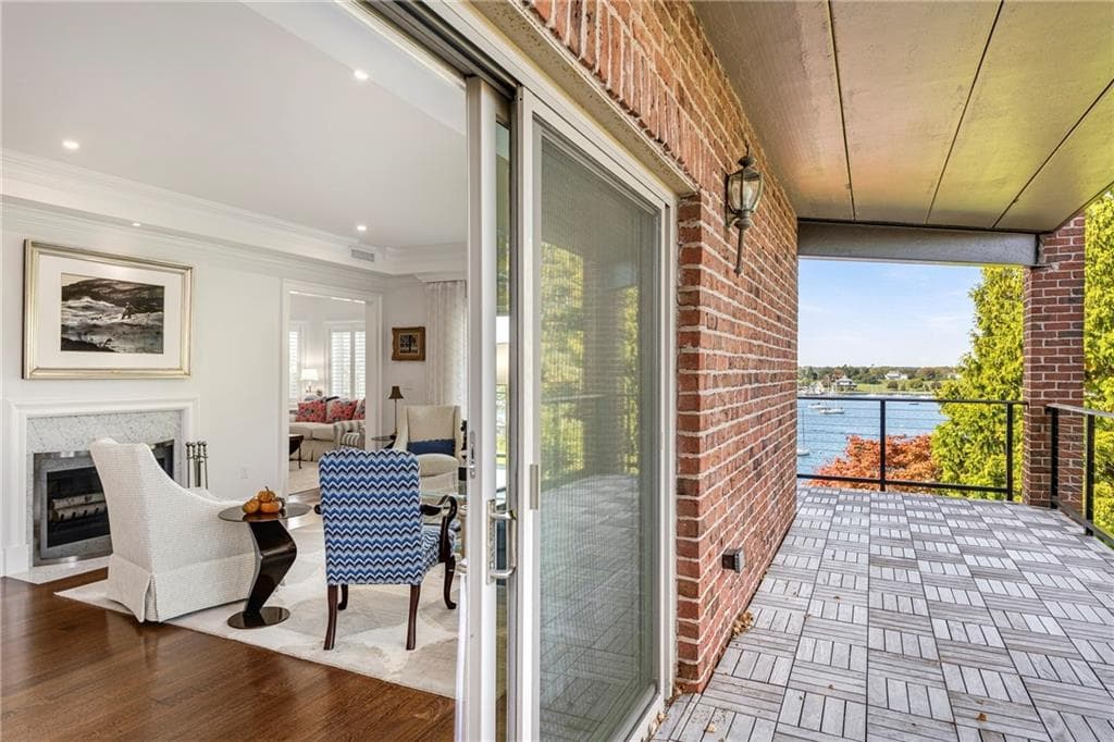 Condominium at 111 Harrison Avenue UNIT D5, Newport, photo 13 of 50