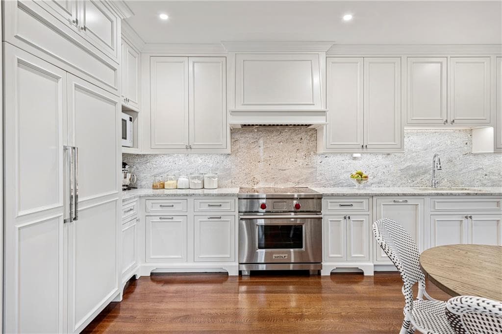 Condominium at 111 Harrison Avenue UNIT D5, Newport, photo 16 of 50
