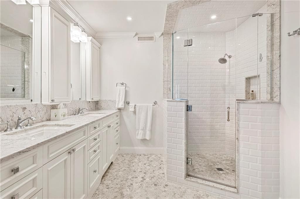 Condominium at 111 Harrison Avenue UNIT D5, Newport, photo 33 of 50
