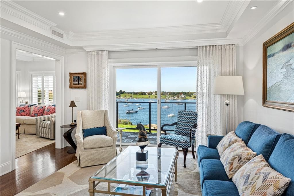 Condominium at 111 Harrison Avenue UNIT D5, Newport, photo 8 of 50