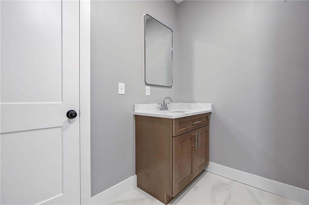 Single Family Residence at 2 Rounds Avenue, East Providence, photo 20 of 32