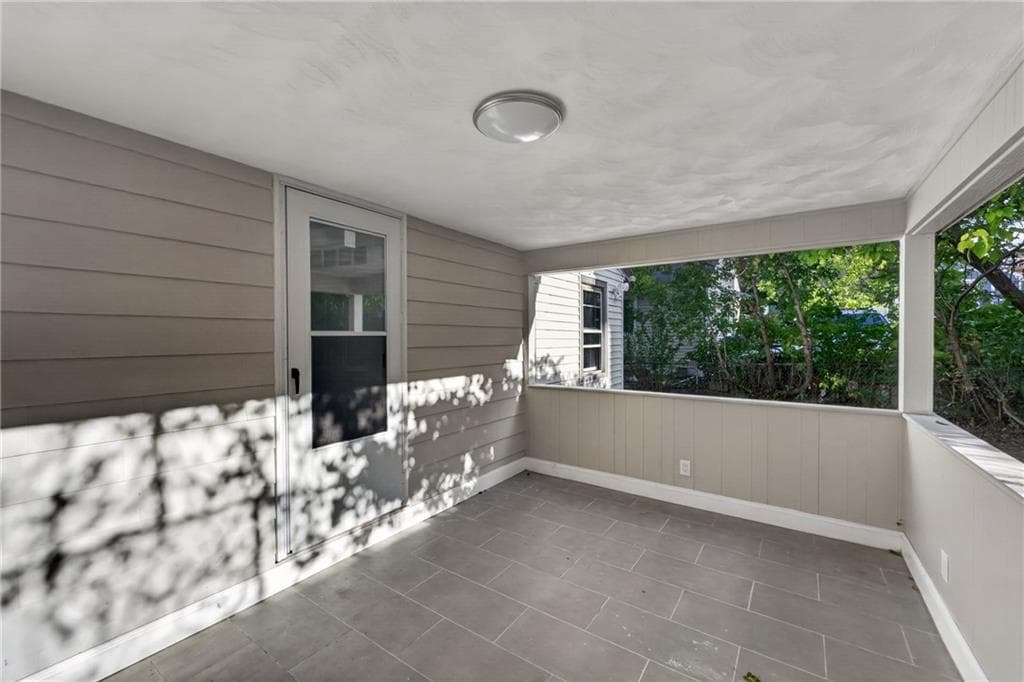 Single Family Residence at 105 Pemberton Street, Providence, photo 20 of 21
