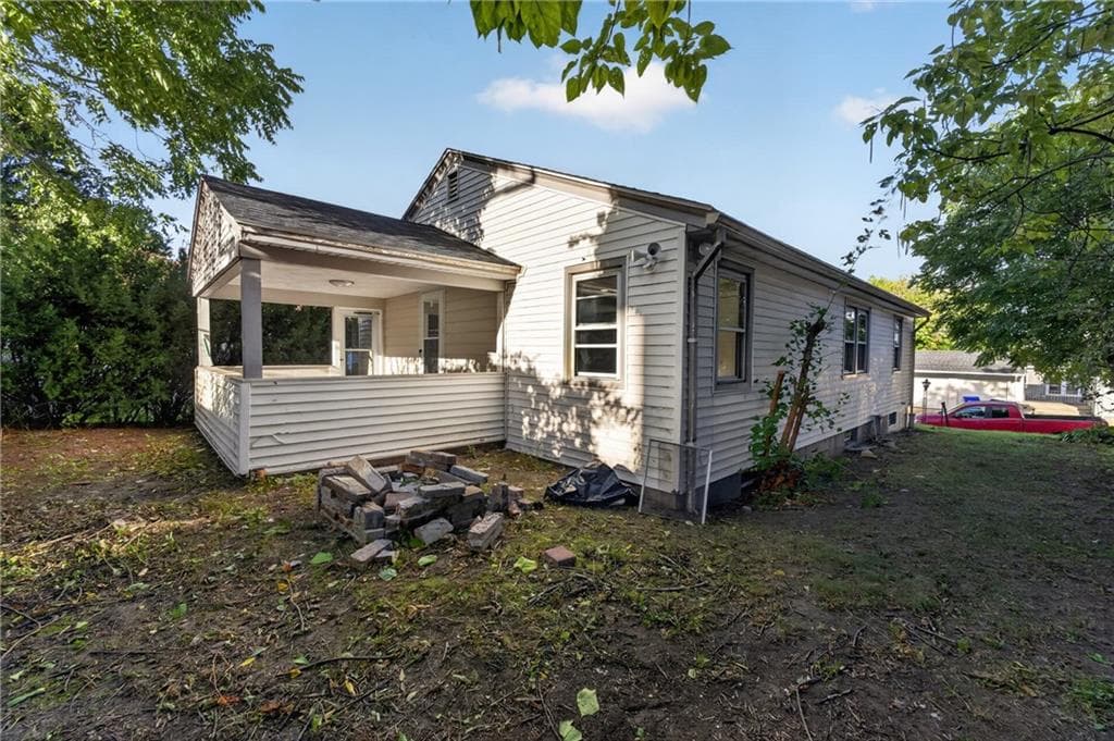 Single Family Residence at 105 Pemberton Street, Providence, photo 21 of 21