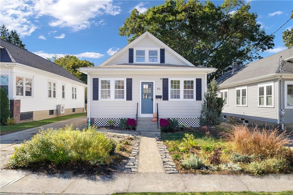 84 Myrtle Avenue