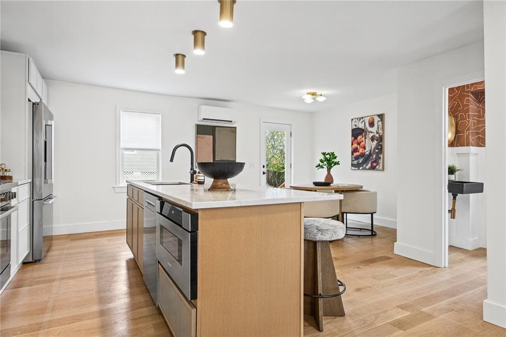 Single Family Residence at 240 Power Street, Providence, photo 4 of 35