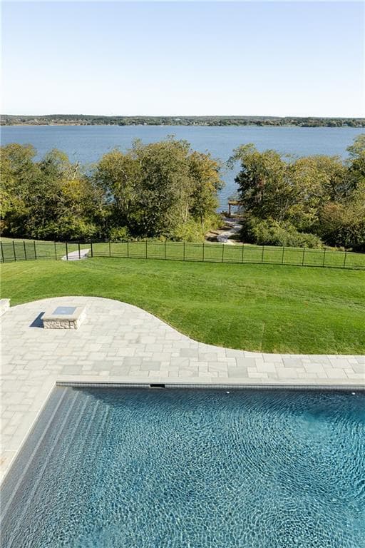Single Family Residence at 45 Sea Spray Drive, Portsmouth, photo 3 of 50