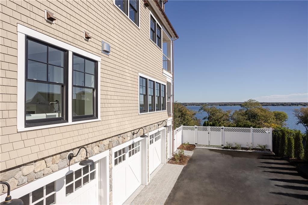 Single Family Residence at 45 Sea Spray Drive, Portsmouth, photo 33 of 50