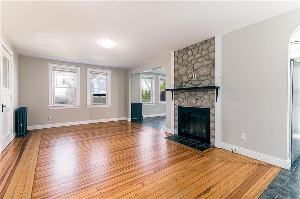 Single Family Residence at 97 Williams Avenue, East Providence, photo 9 of 39