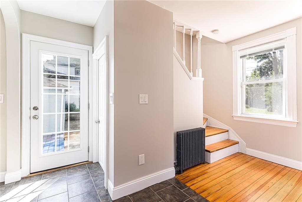 Single Family Residence at 97 Williams Avenue, East Providence, photo 18 of 39