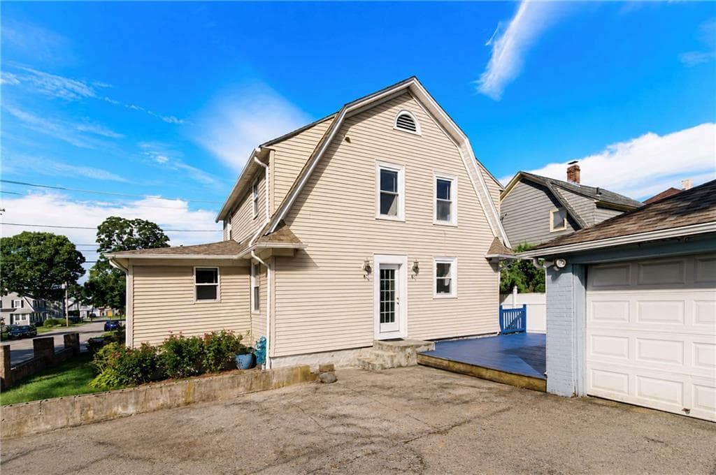 Single Family Residence at 97 Williams Avenue, East Providence, photo 35 of 39