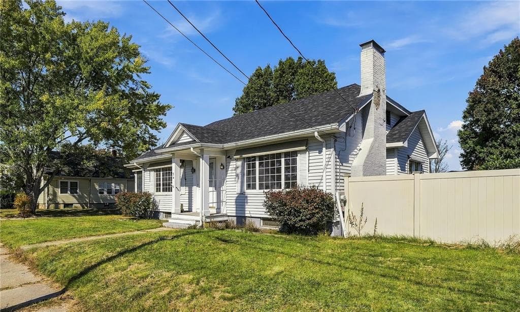 Single Family Residence at 54 Holburn Avenue, Cranston, photo 3 of 41