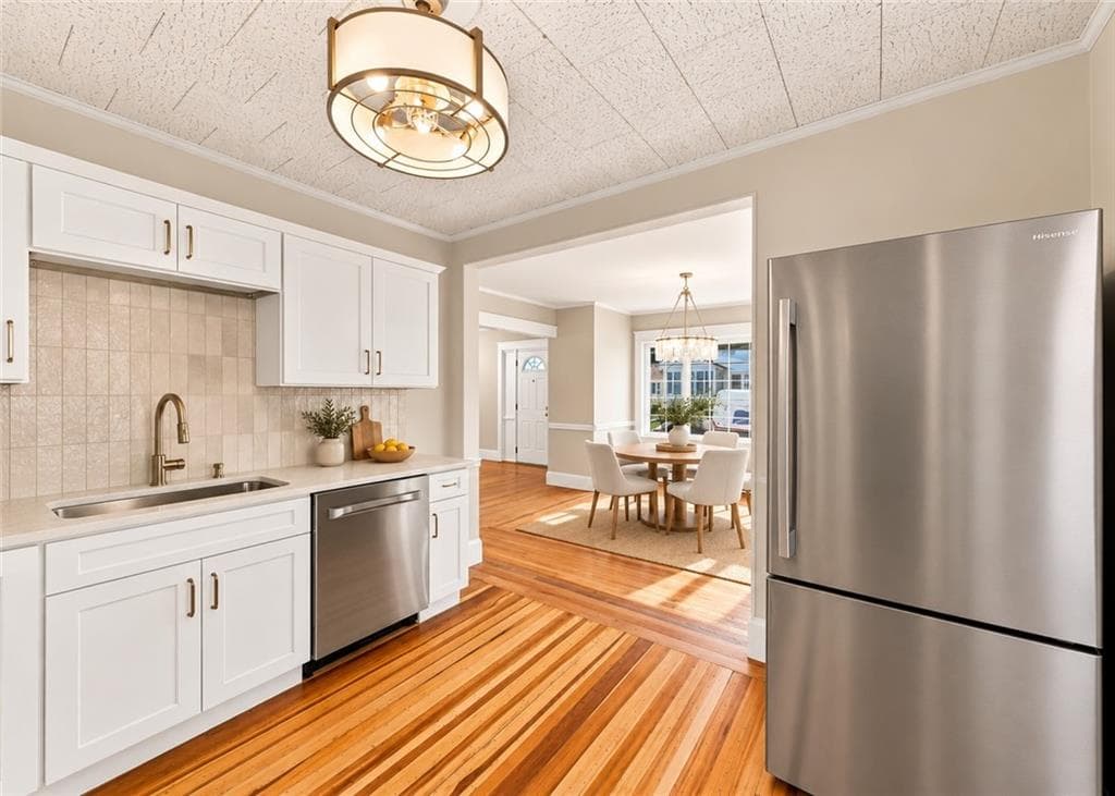 Single Family Residence at 54 Holburn Avenue, Cranston, photo 9 of 41