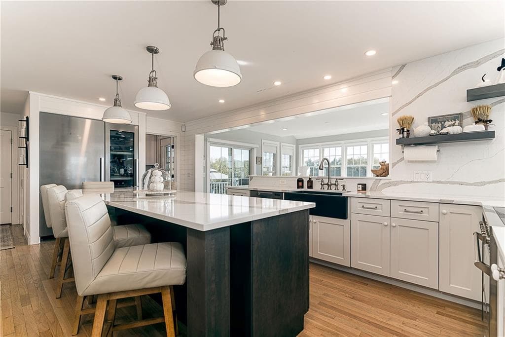 Single Family Residence at 11 S Fairway Avenue, Westerly, photo 15 of 39
