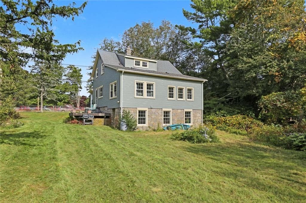 Single Family Residence at 826 Mooresfield Road, South Kingstown, photo 43 of 50