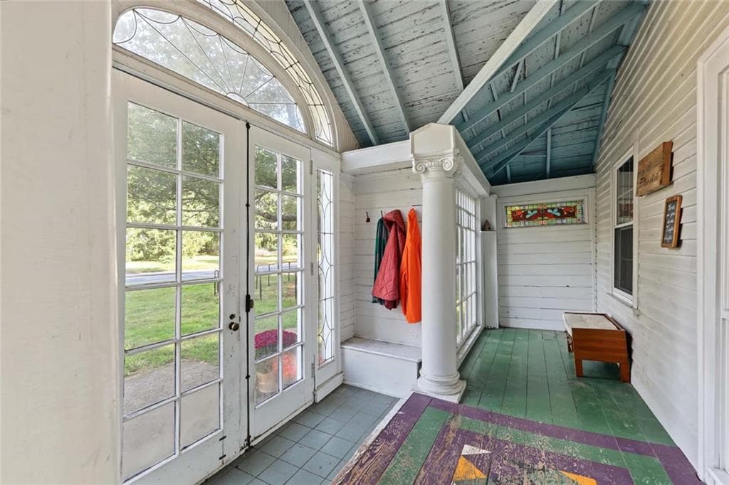 Single Family Residence at 826 Mooresfield Road, South Kingstown, photo 9 of 50