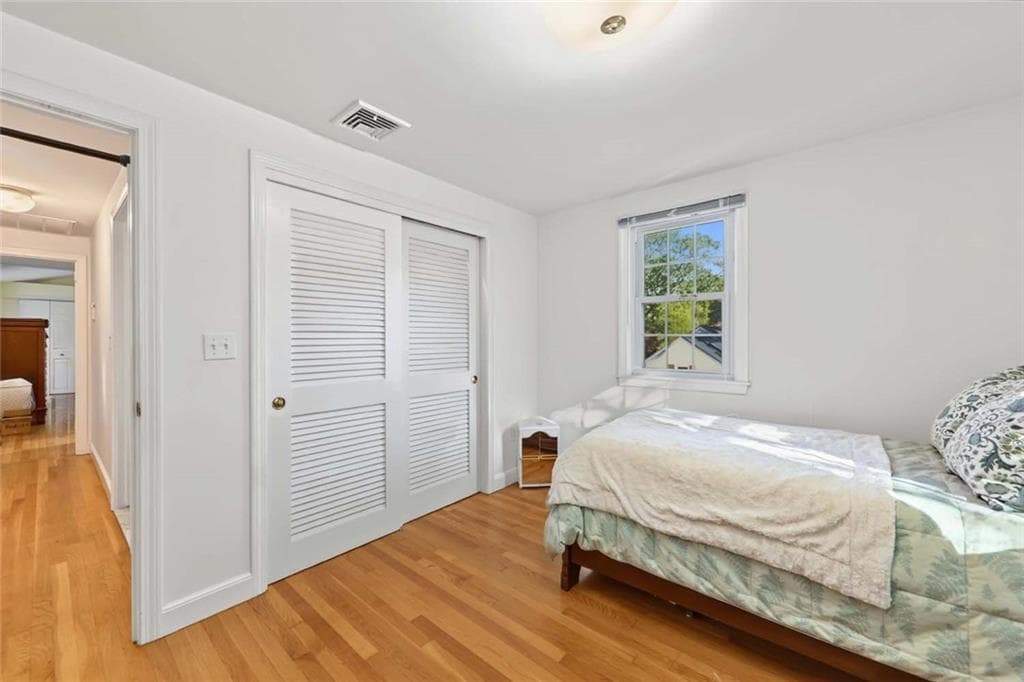 Single Family Residence at 6 Fireside Drive, Barrington, photo 32 of 47