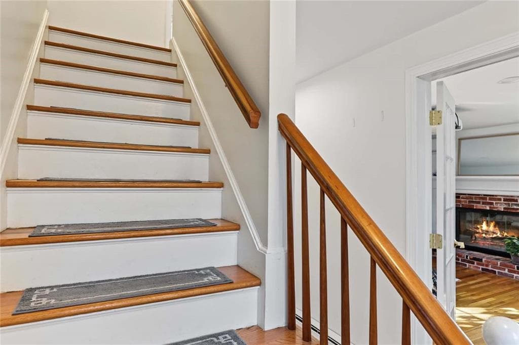 Single Family Residence at 6 Fireside Drive, Barrington, photo 24 of 47