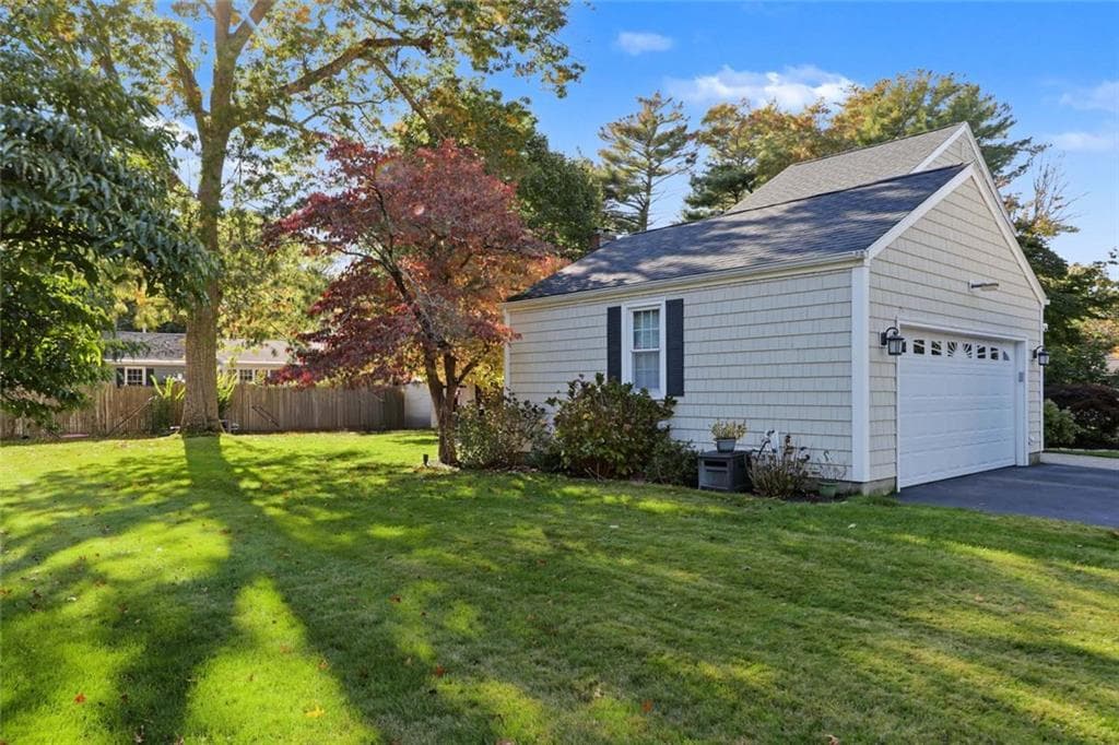 Single Family Residence at 6 Fireside Drive, Barrington, photo 38 of 47