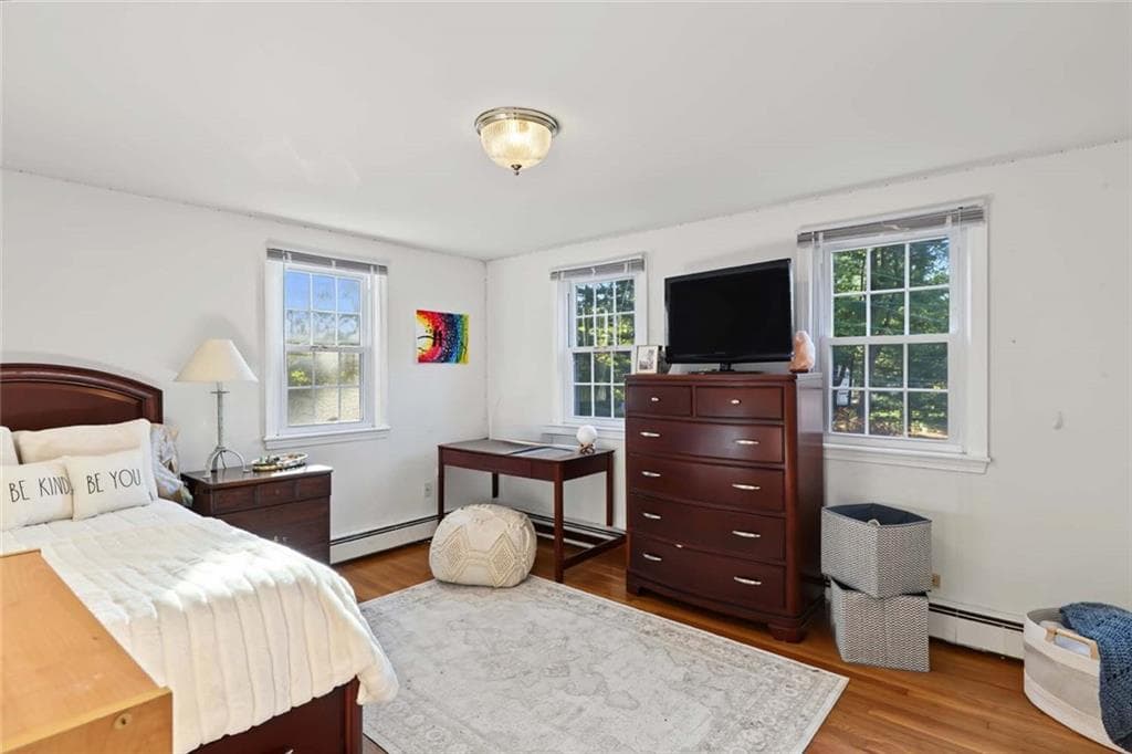 Single Family Residence at 6 Fireside Drive, Barrington, photo 35 of 47