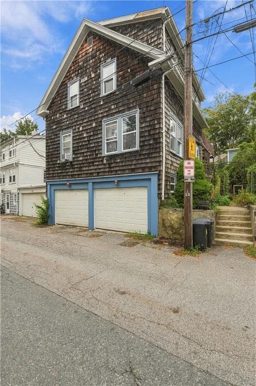 Multi Family at 135 Marlborough Street, East Greenwich, photo 5 of 25