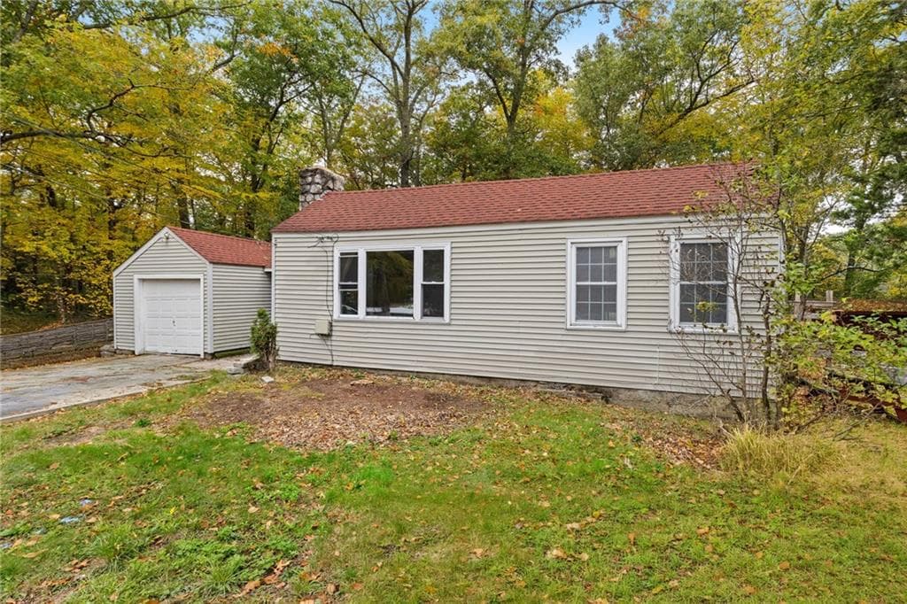 Single Family Residence at 1187 Danielson Pike, Scituate, photo 3 of 28