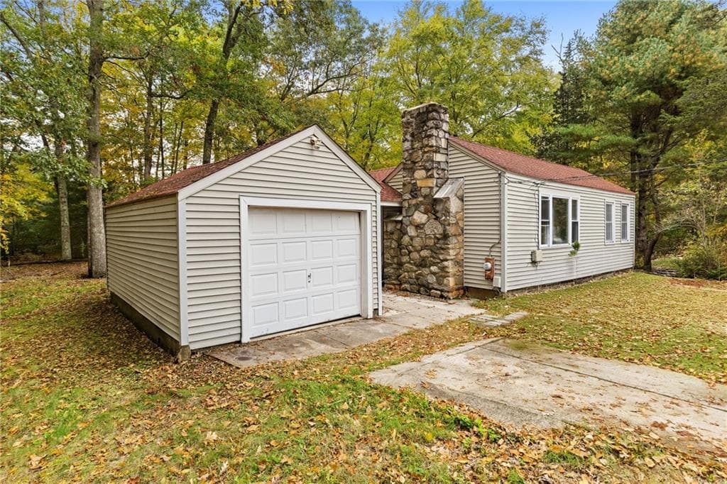 Single Family Residence at 1187 Danielson Pike, Scituate, photo 4 of 28
