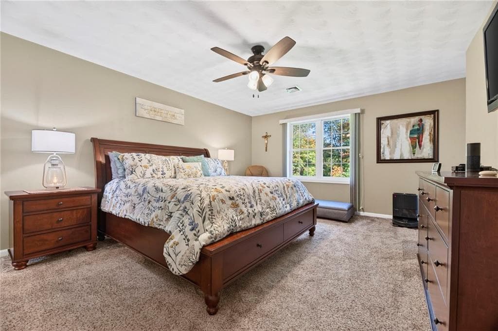 Single Family Residence at 329 Tomaquag Road, Hopkinton, photo 20 of 35