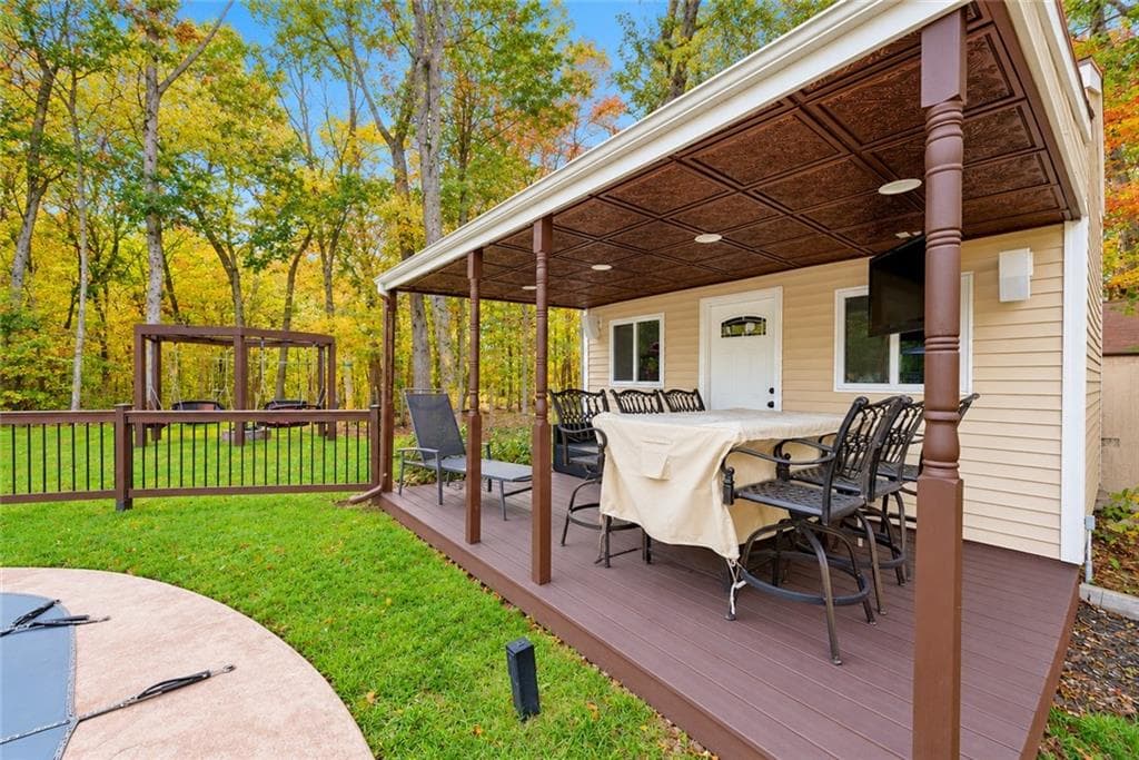 Single Family Residence at 329 Tomaquag Road, Hopkinton, photo 34 of 35