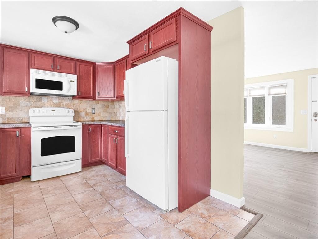 Single Family Residence at 62 Beacon Street, Cranston, photo 22 of 39
