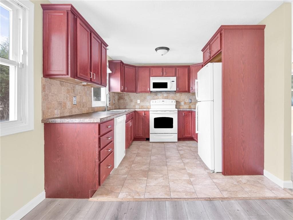 Single Family Residence at 62 Beacon Street, Cranston, photo 5 of 39