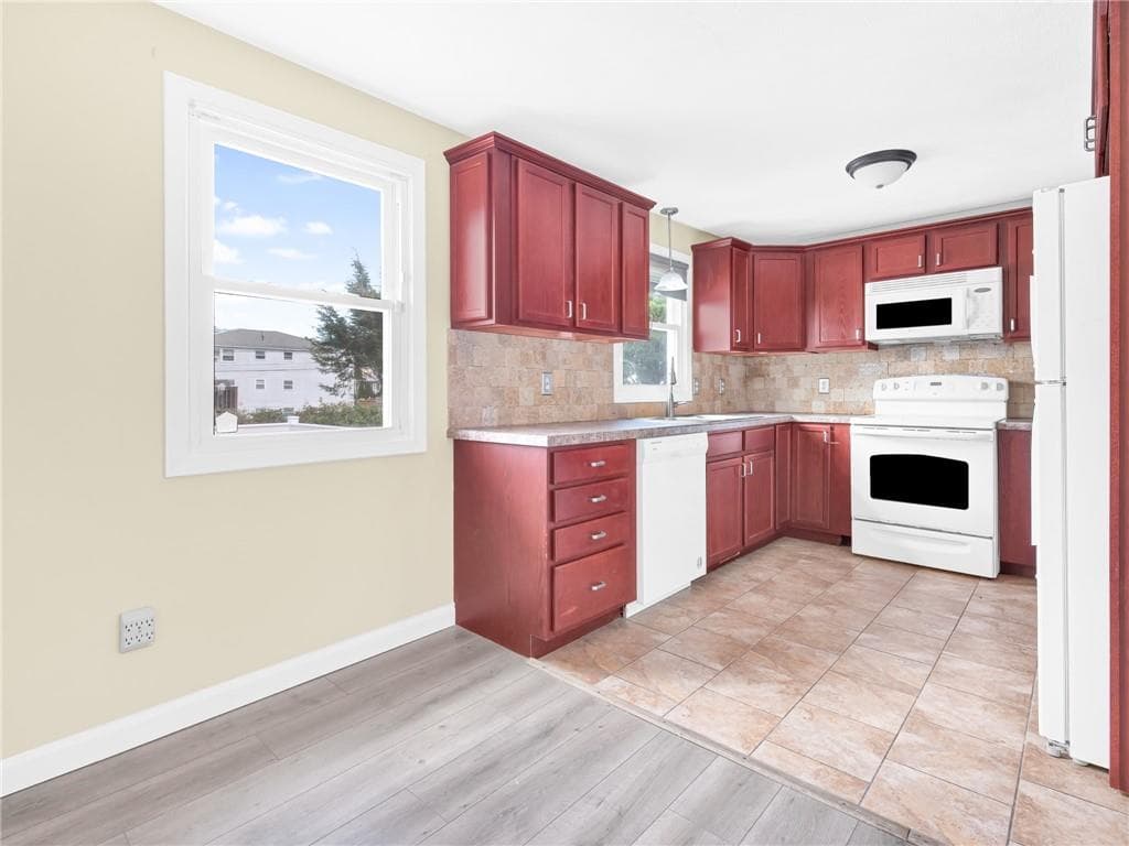 Single Family Residence at 62 Beacon Street, Cranston, photo 21 of 39