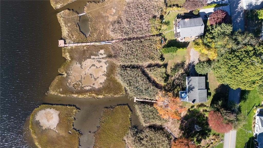 Single Family Residence at 74 Circuit Drive, Narragansett, photo 2 of 48