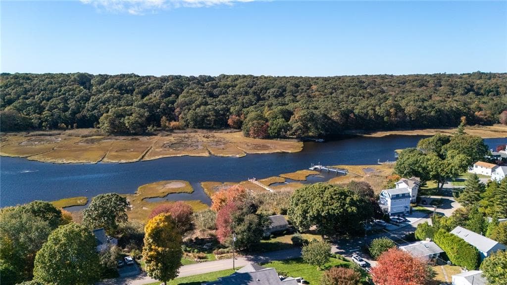 Single Family Residence at 74 Circuit Drive, Narragansett, photo 34 of 48