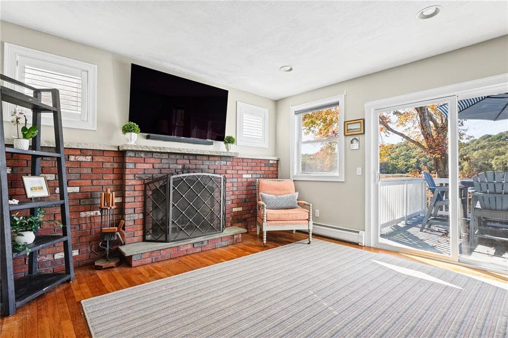 Single Family Residence at 74 Circuit Drive, Narragansett, photo 15 of 48